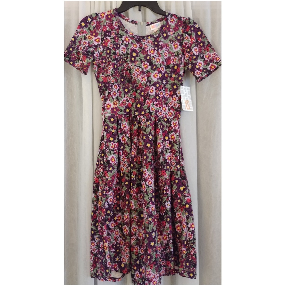 NWT XS LuLaRoe Amelia